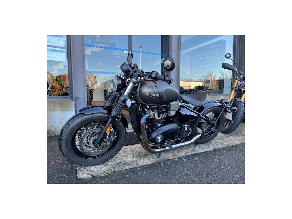 TRIUMPH Bonneville Bobber 1200 