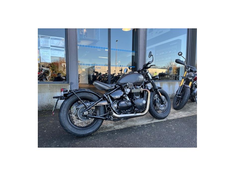 TRIUMPH Bonneville Bobber 1200 