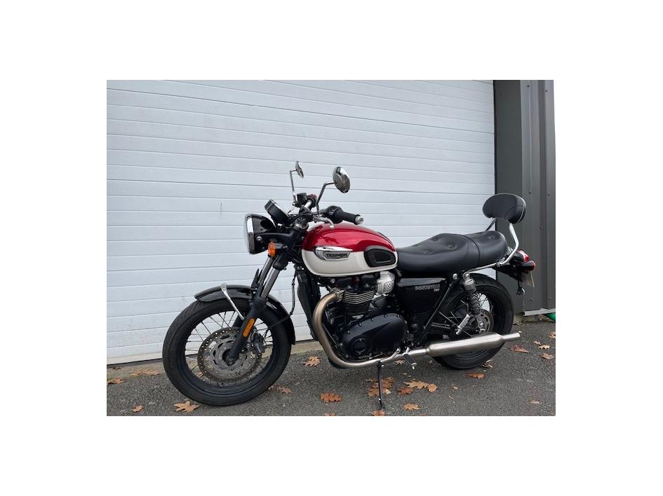 TRIUMPH BONNEVILLE T100 900
