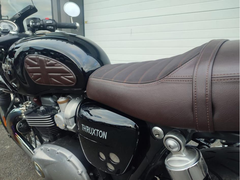 TRIUMPH THRUXTON 1200