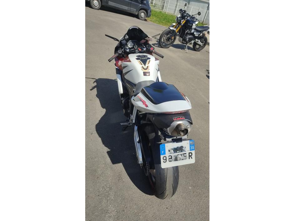 HONDA CBR 600 RR