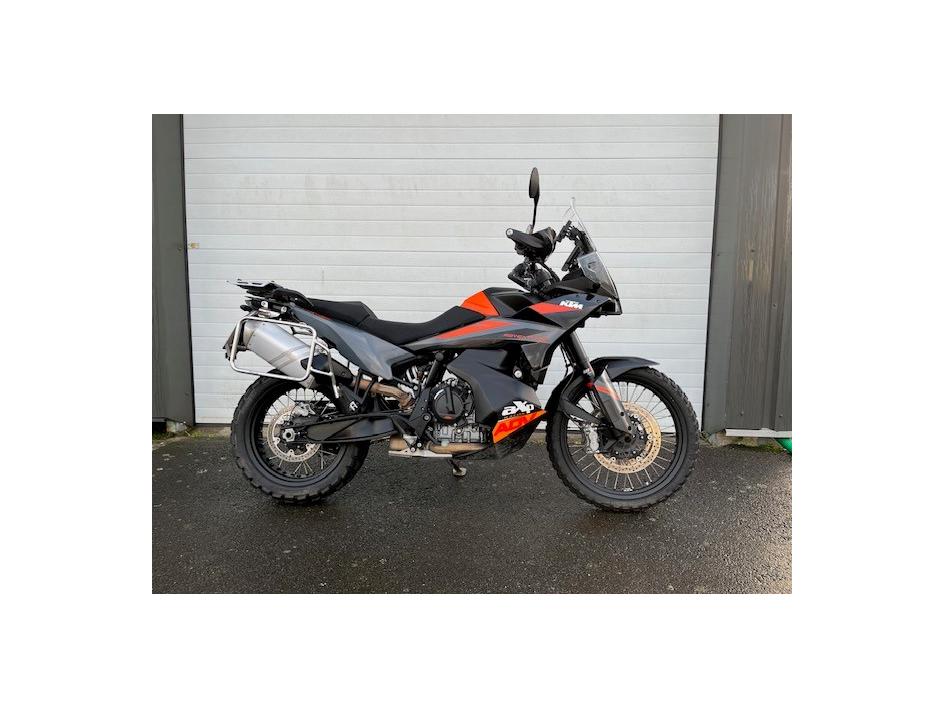 KTM 890 ADVENTURE