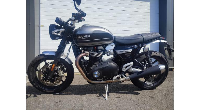 TRIUMPH SPEED TWIN 1200