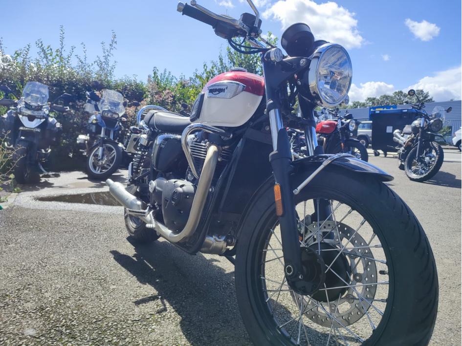 TRIUMPH Bonneville T100