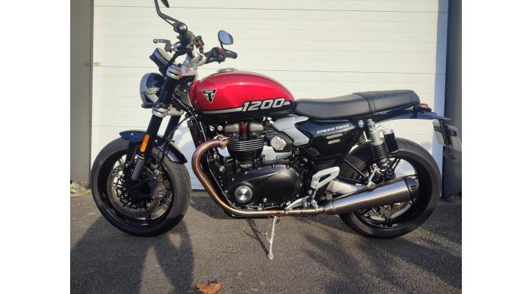 TRIUMPH SPEED TWIN 1200