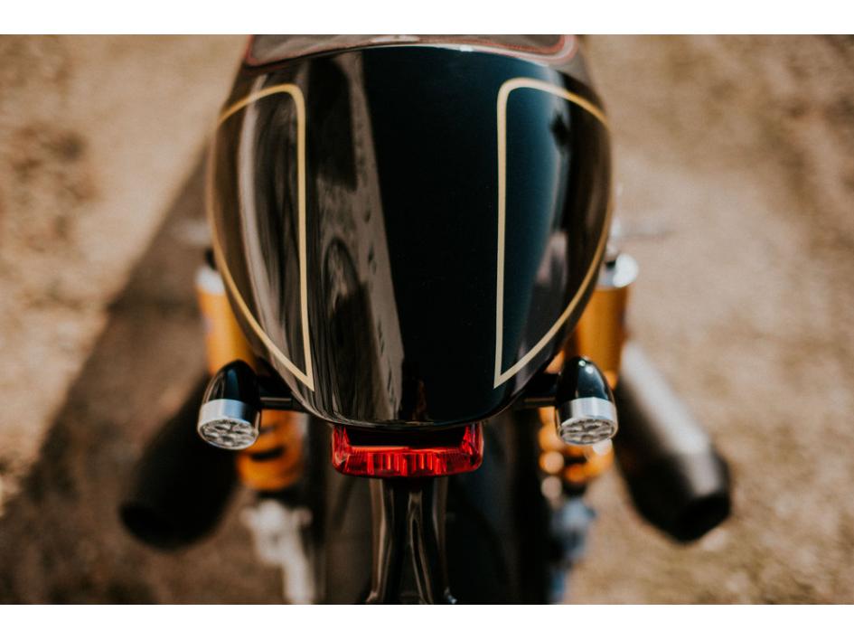 1200 THRUXTON-R FULL BLACK BEAUTY