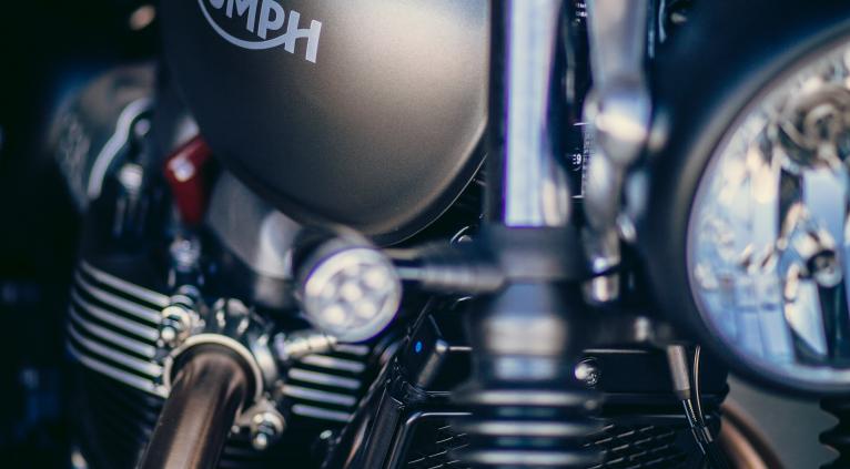 900 STREET TWIN IRONSTONE