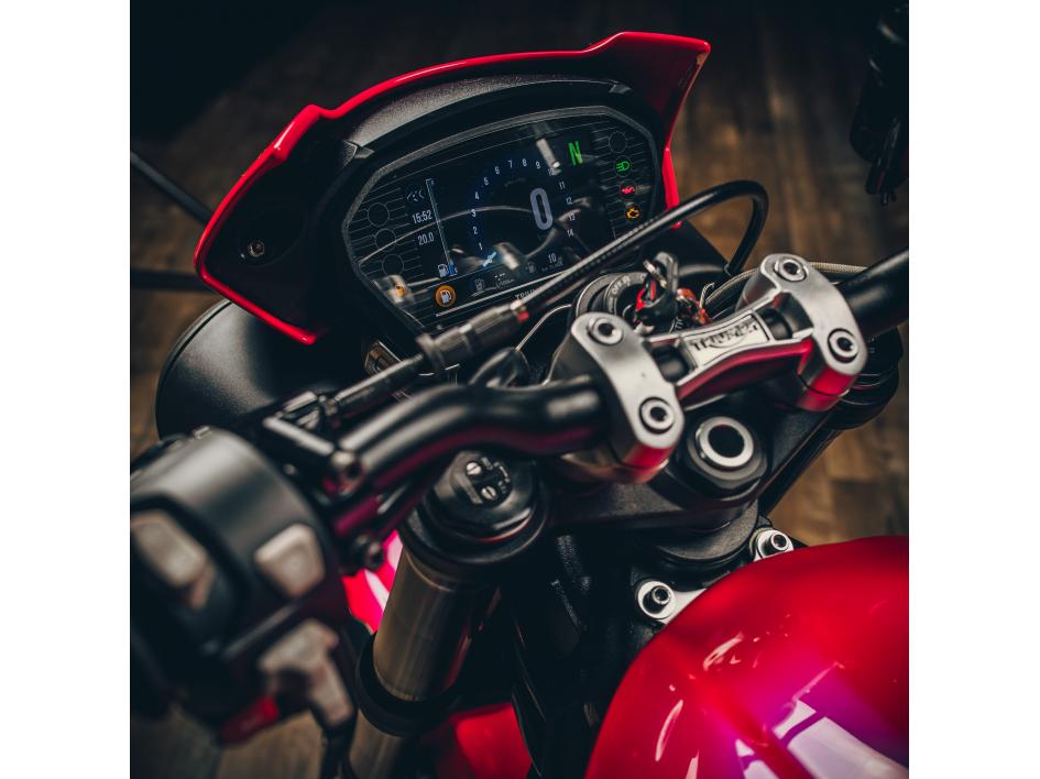 STREET TRIPLE RS PATATOR 3000