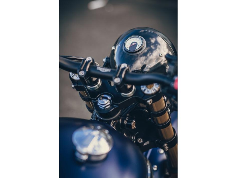 SCRAMBLER MATT PACIFIC BLUE (suite préparation et vente)